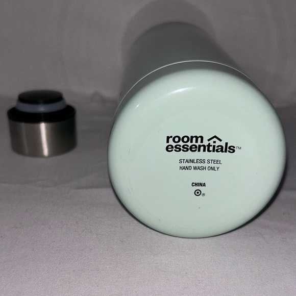 Room Essentials Target Bottle Double Wall Insulated Hot and Cold Drink Thermal - Picture 8 of 9